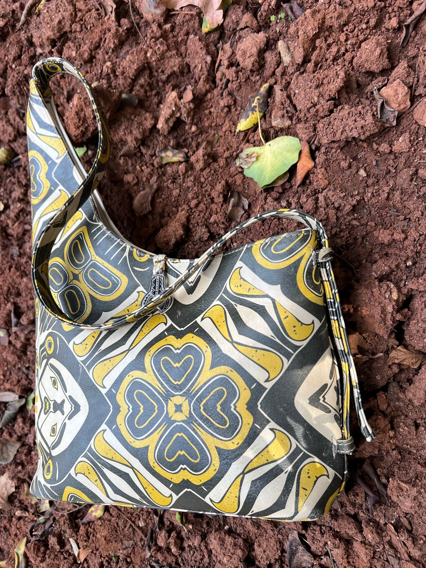 Umxwayo the printed leather bag