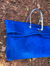 Load image into Gallery viewer, Nguni Cow the Tyesi Bag
