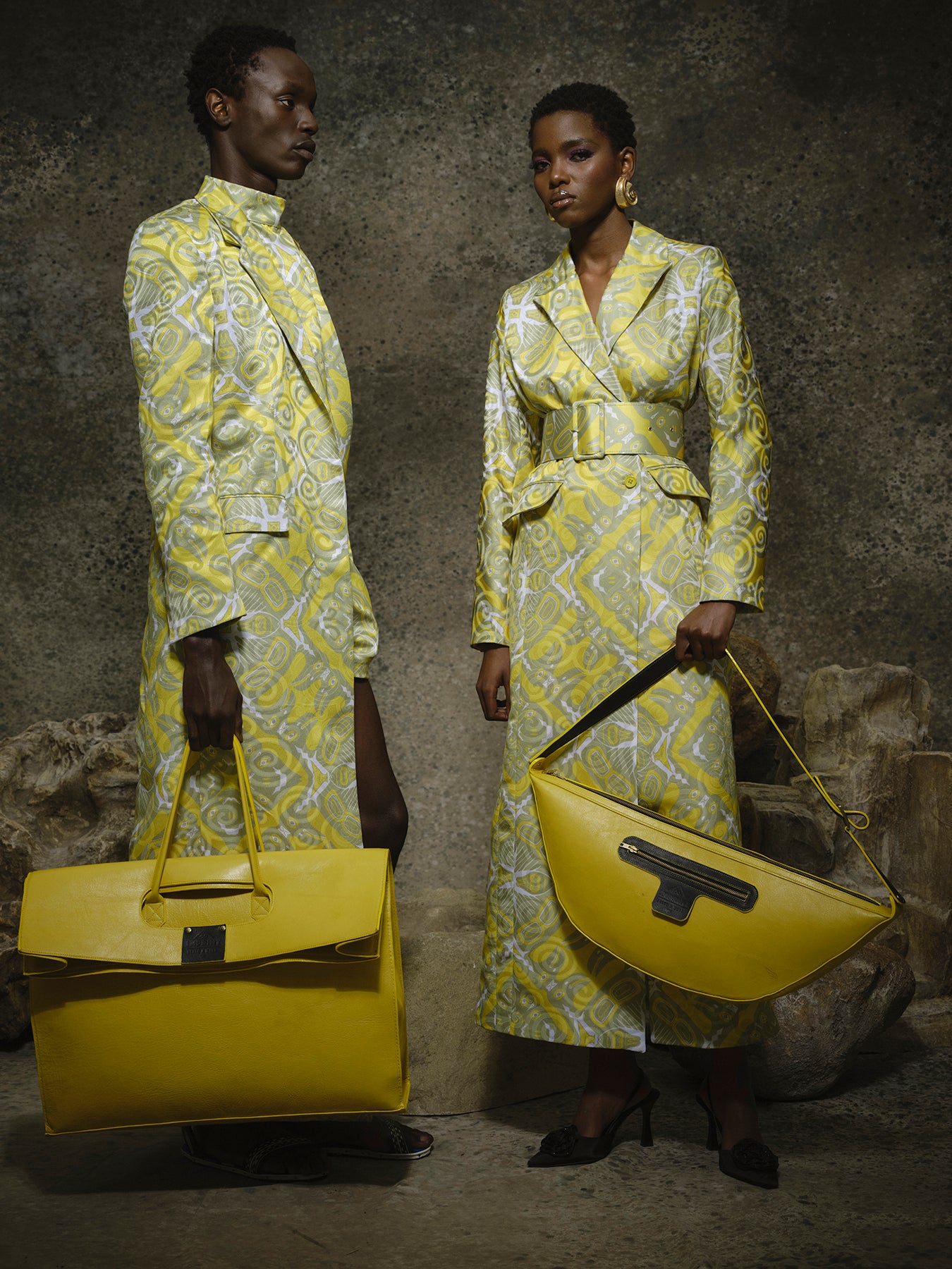 Ityesi (yellow box bag)