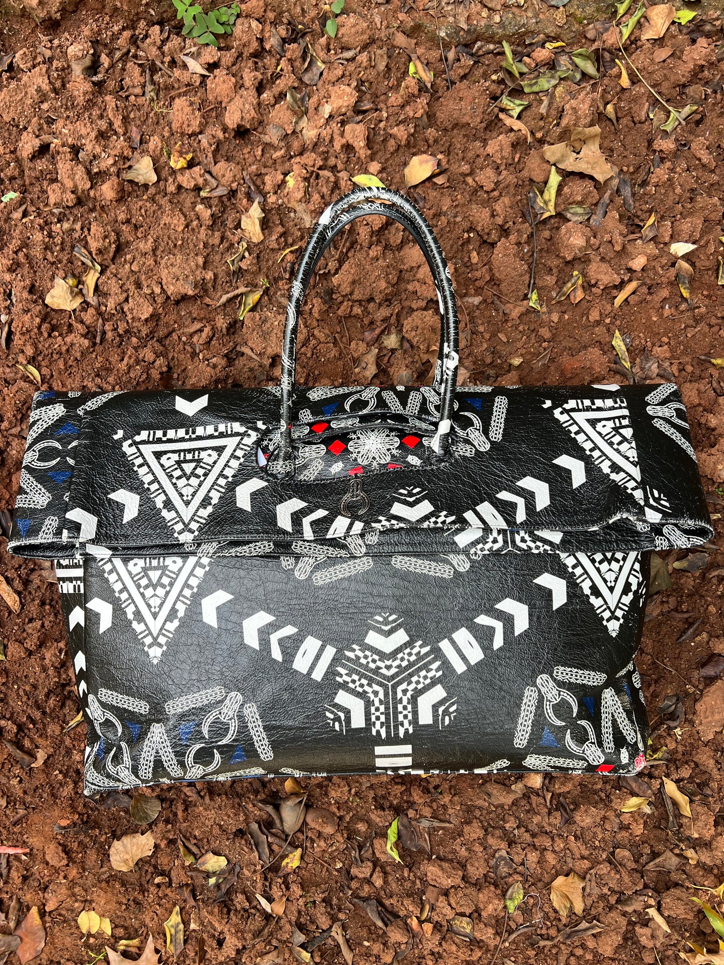 Buyel’ekhaya Printed leather Tyesi Bag