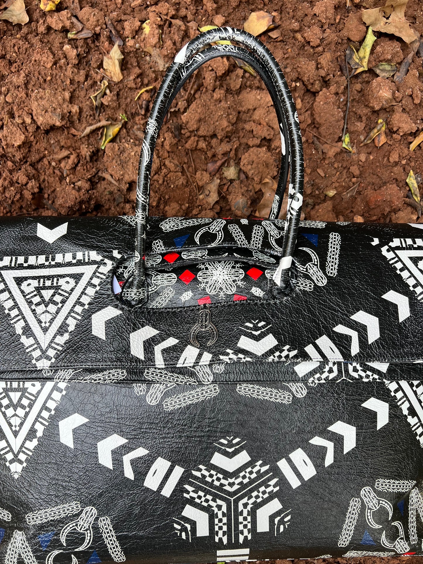 Buyel’ekhaya Printed leather Tyesi Bag