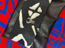 Load image into Gallery viewer, Faux Ostritch Leather Clutch bag
