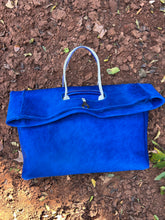 Load image into Gallery viewer, Nguni Cow the Tyesi Bag
